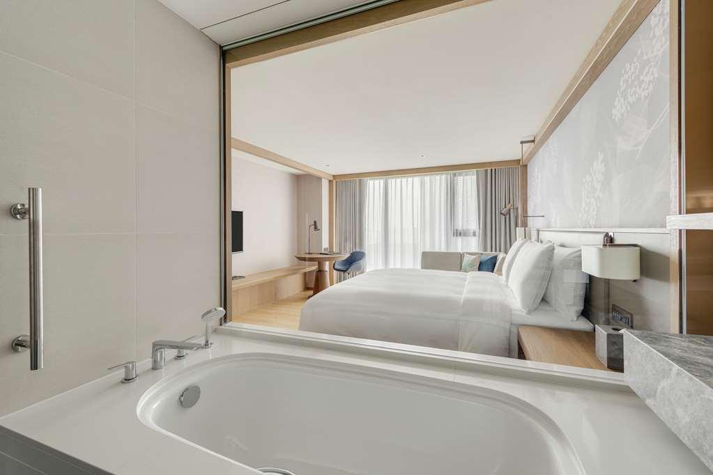 Hotel Doubletree By Hilton Zhongshan 4*