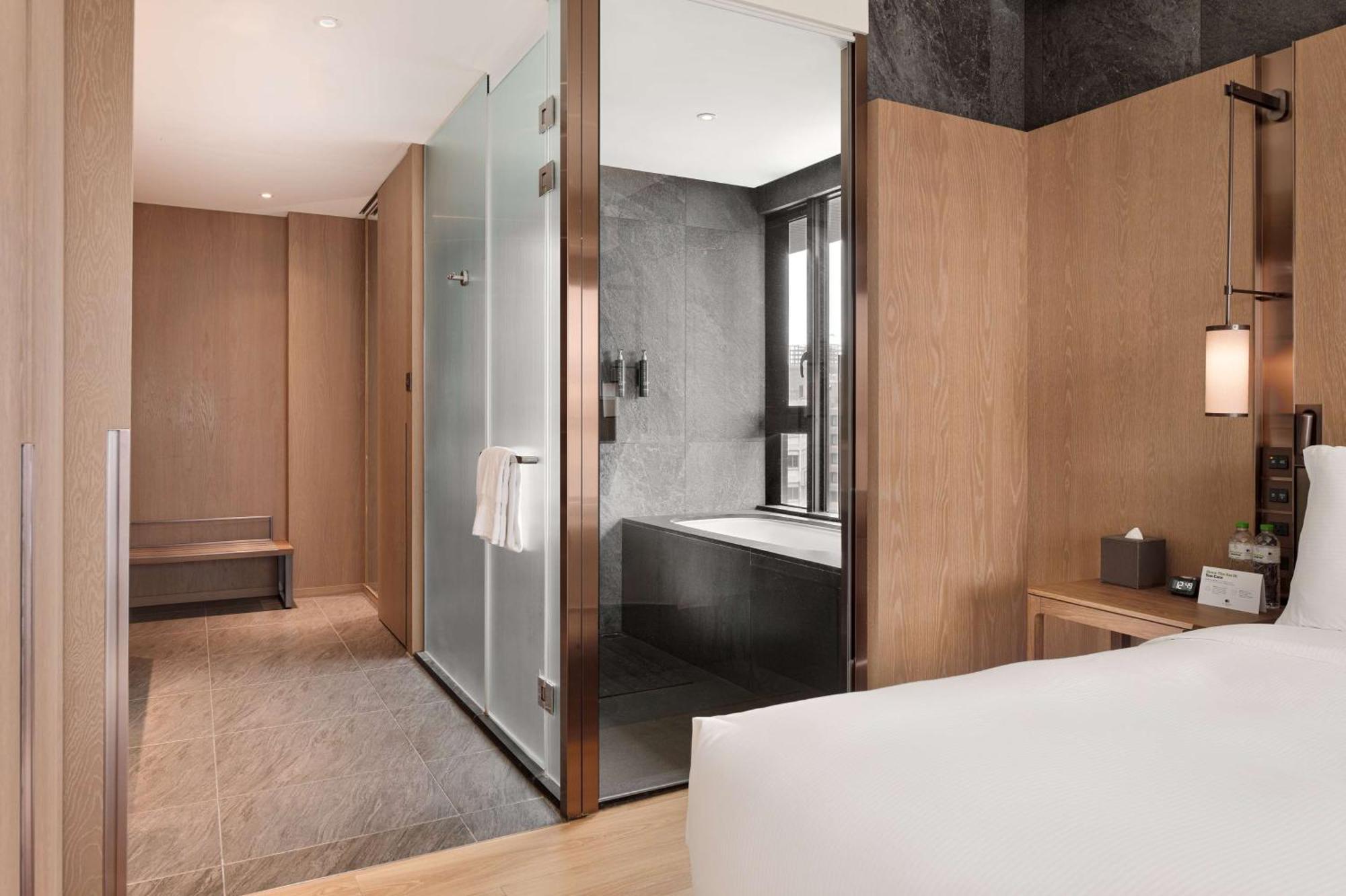 Doubletree By Hilton Zhongshan Hotel