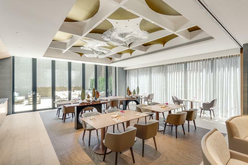 Doubletree By Hilton Zhongshan Hotel 4*